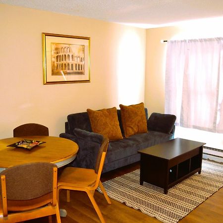 Ferienwohnung Urban Oasis Grand Forks Exterior foto